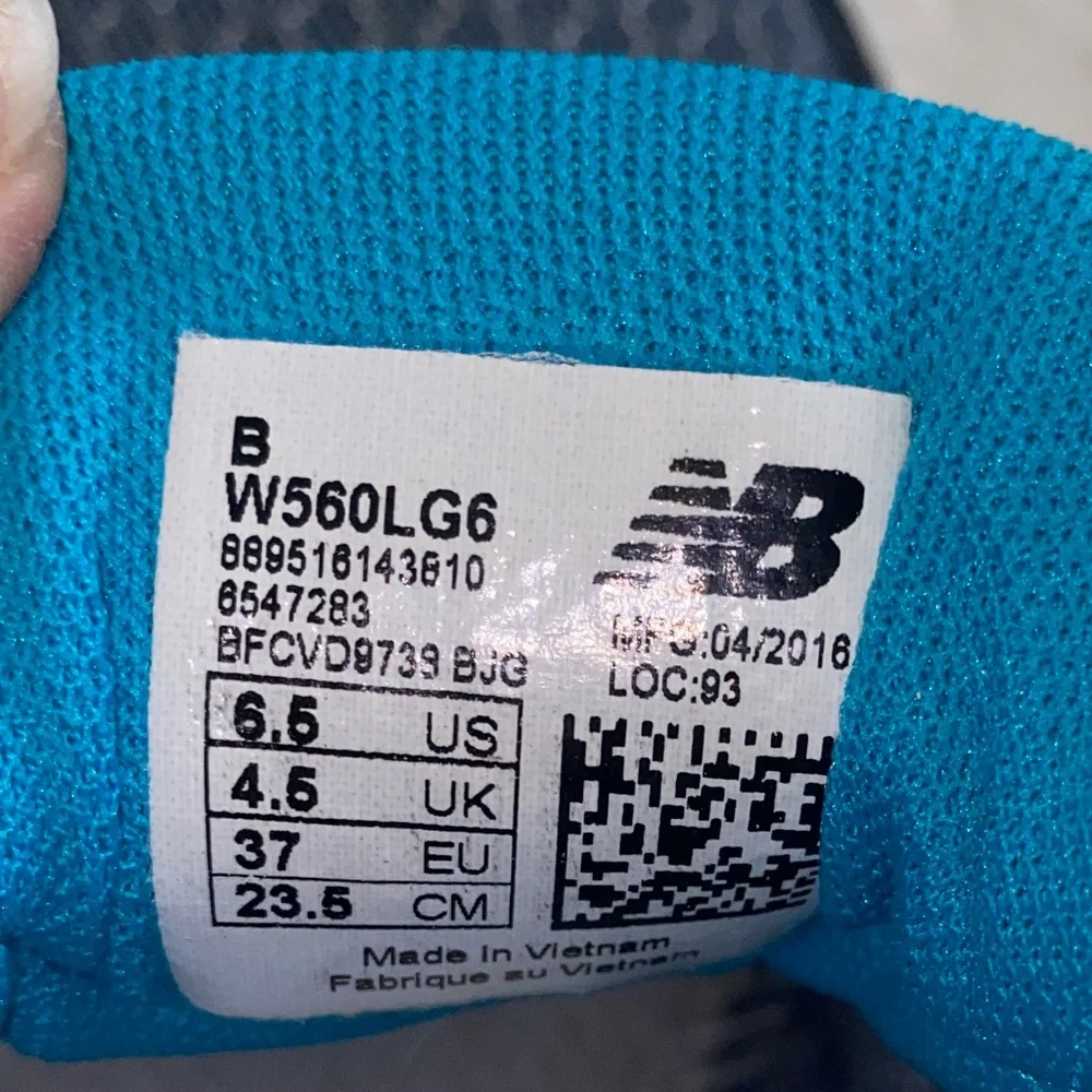 Barley Worn New Balance w560lg6 - Picture 8 of 8